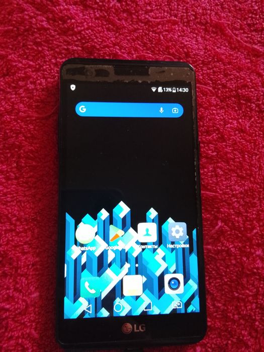 Продам телефон в рабочем состоянии.