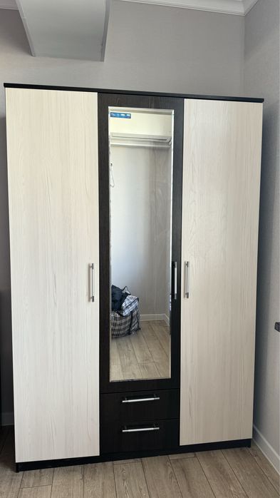 Шкаф для одежды. Отдам за 5000 тенге