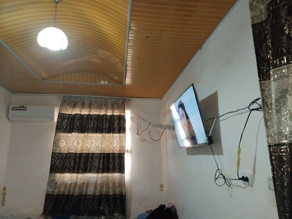 Uy sotiladi 15 sotix