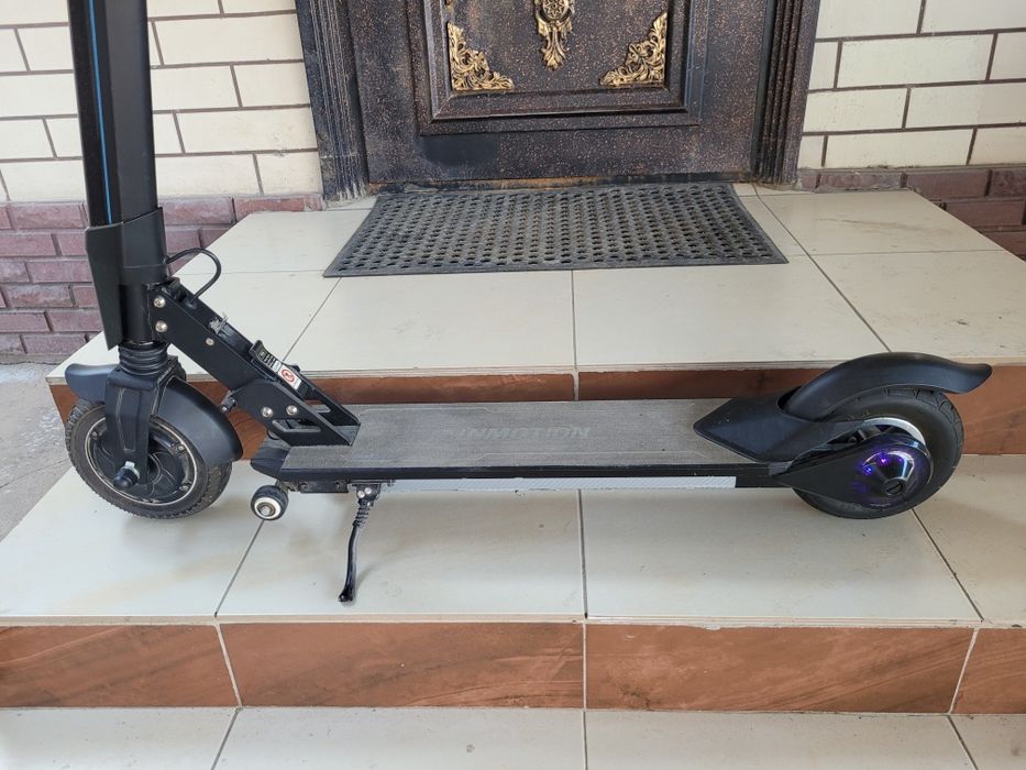 Электросамокат Inmotion L8F