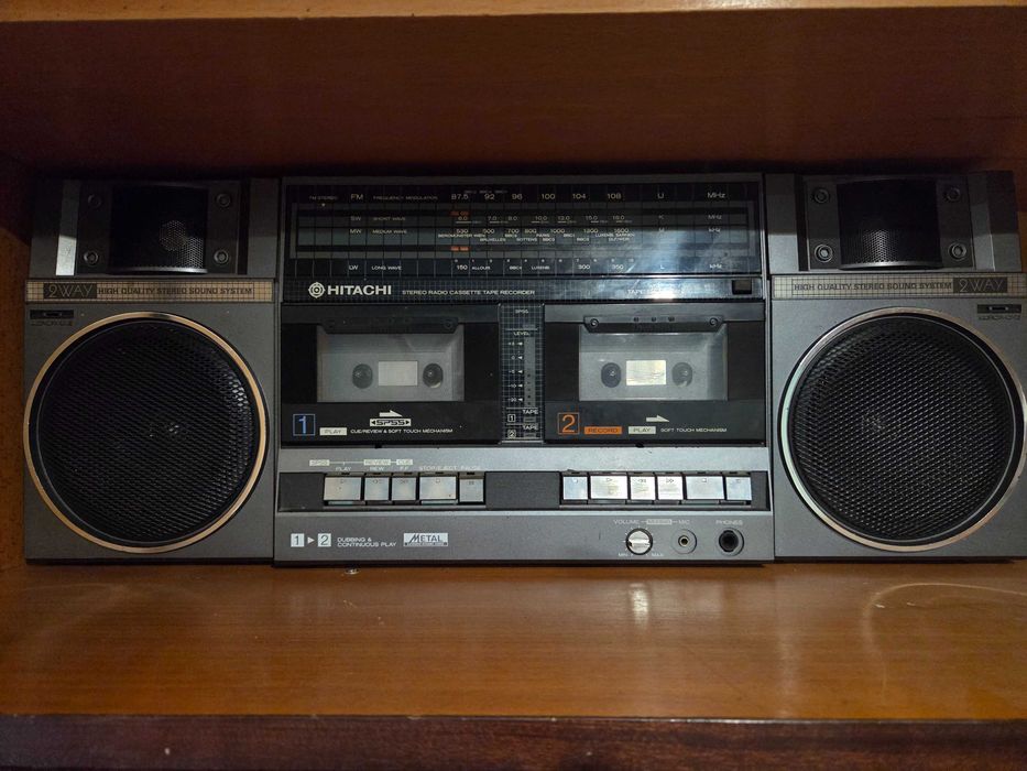 Касетофон Хитачи