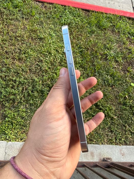 Iphone 16 pro max white unlocked