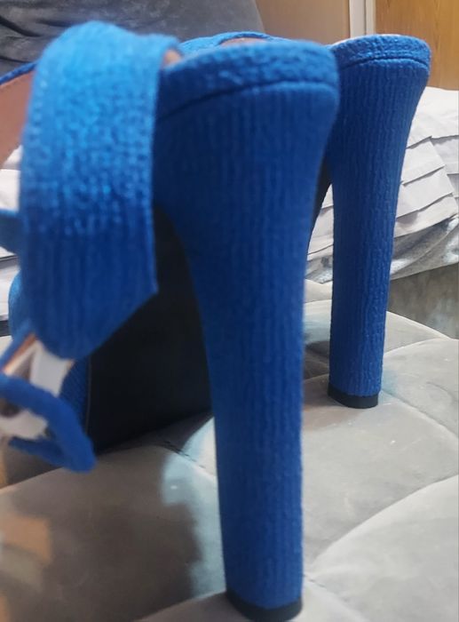 Sandale elegante toc inalt