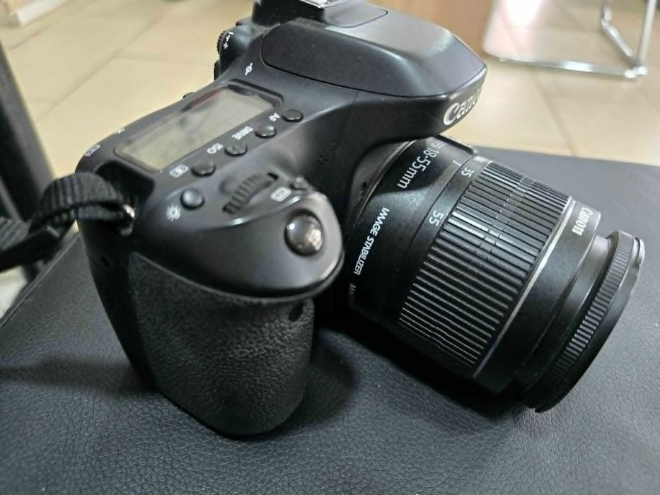 Фотоапарат Canon Eos 80D + 18 55 / 35к