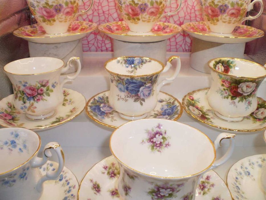 Cescute deosebite vintage Royal Albert