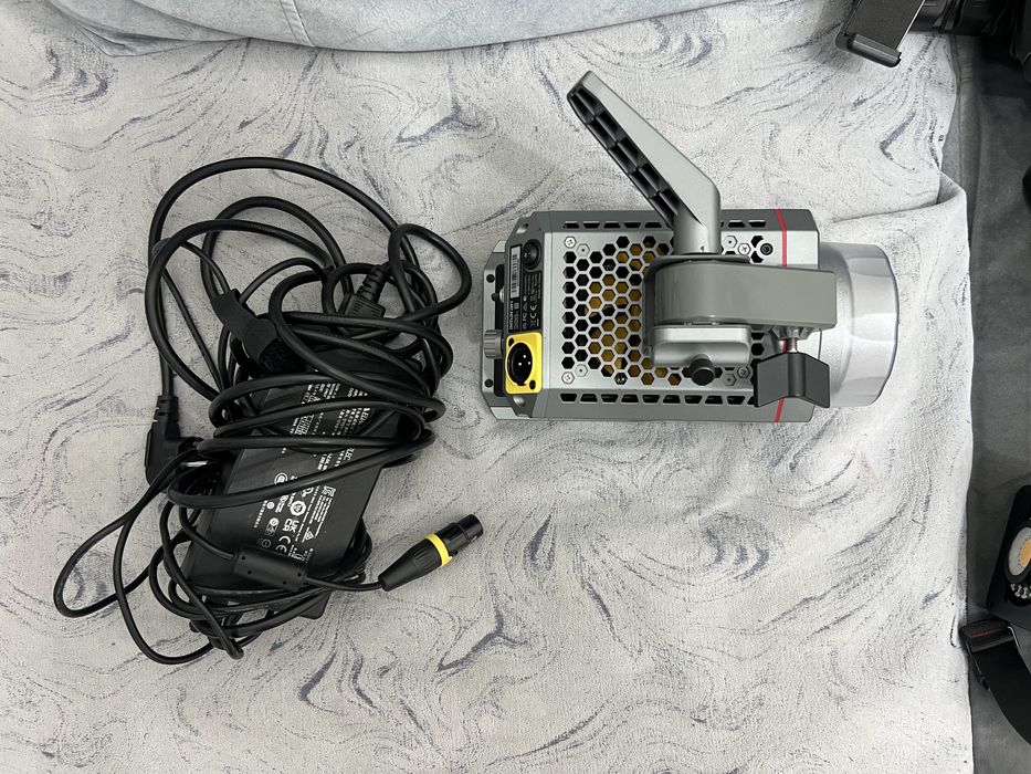 Amaran 200x S - 200Вт постоянный свет