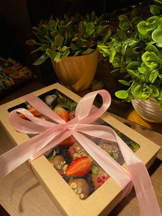 Клубника в шоколаде.