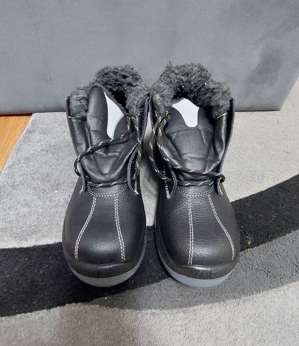 Продам Ботинка новая