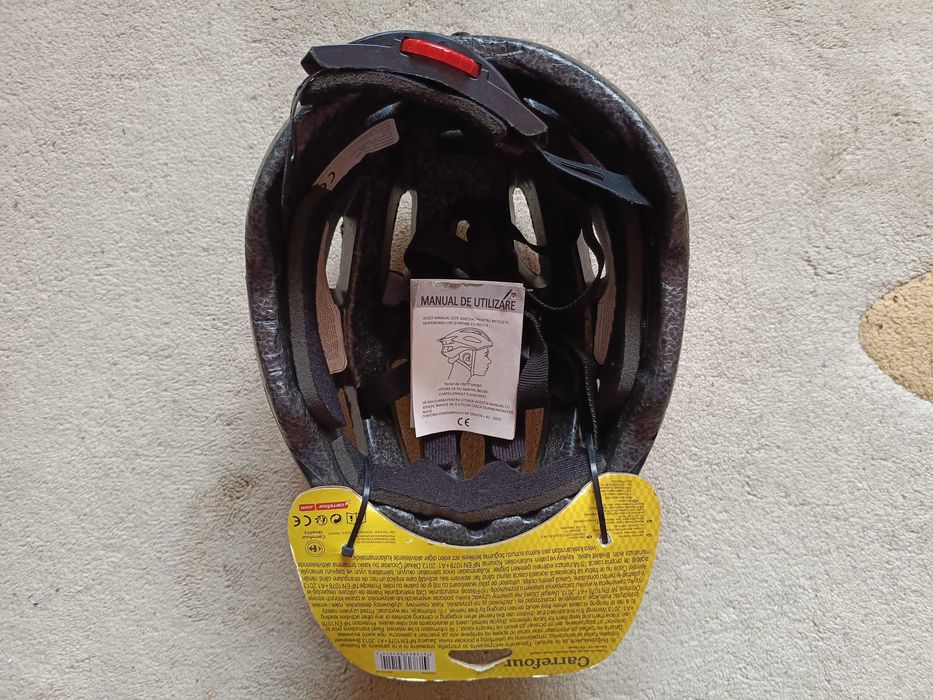Casca ciclism, role, hoverboard, patinaj, dimensiune reglabila 54-58 cm - NOU / SIGILAT