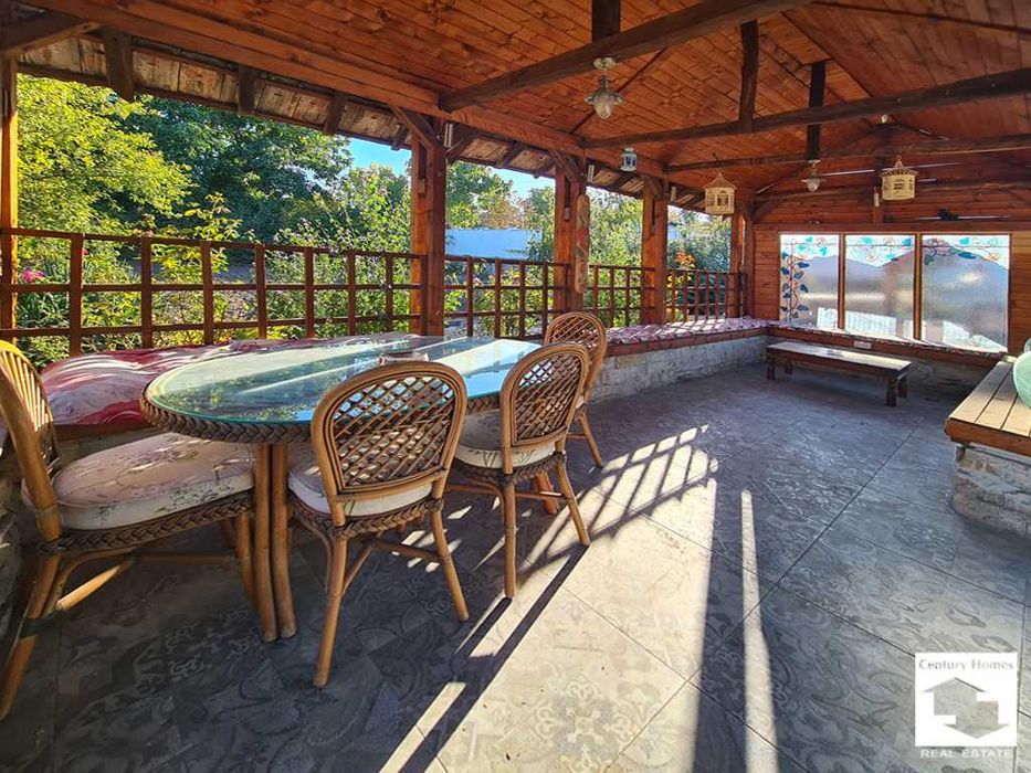 145310 Реновирана и готова за живеене къща в с. Куцина, Велико Търново