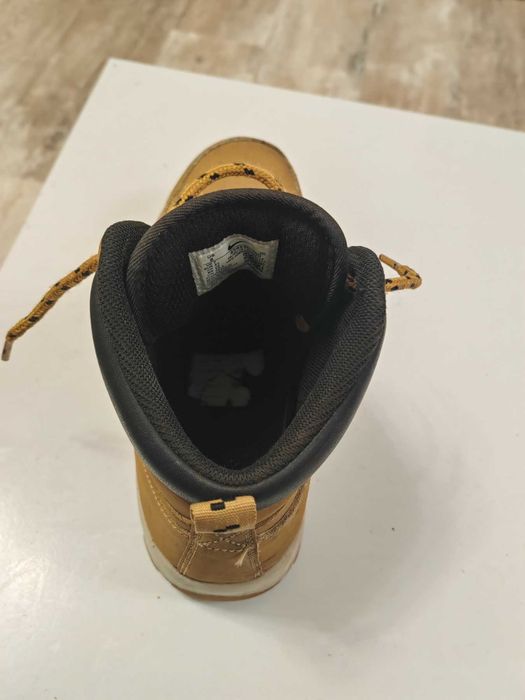 Оригинални NIKE зимни обувки, 42 размер