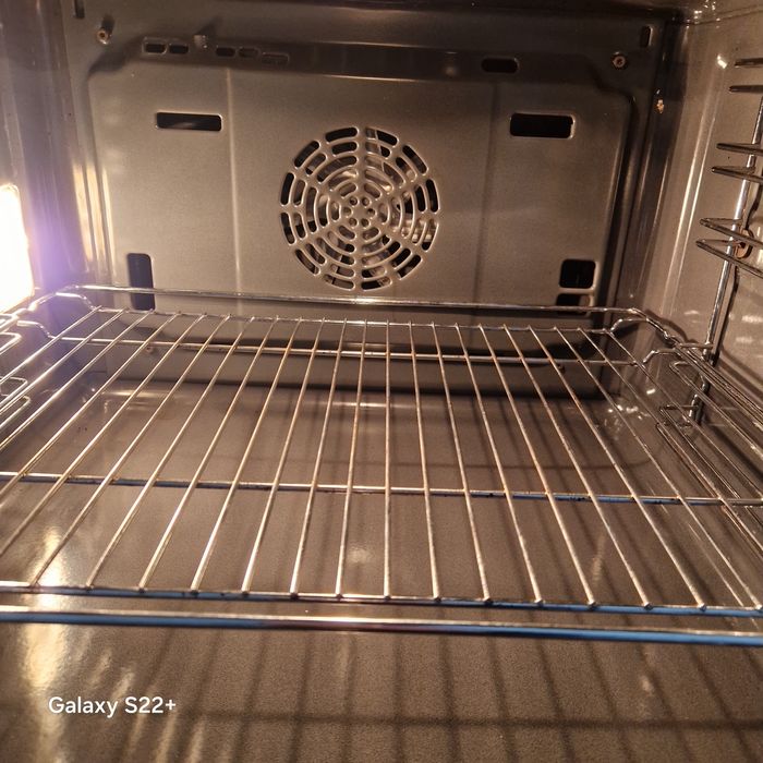 Фурна за вграждане SIEMENS Pyrolyse