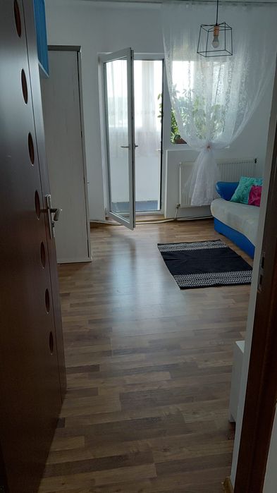 Apartament 3 camere zona Materna