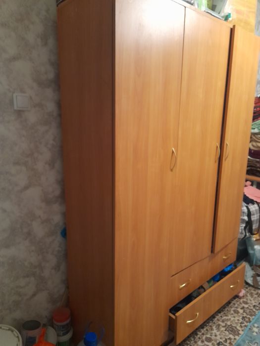 Шифоньер сатылады 10 мың