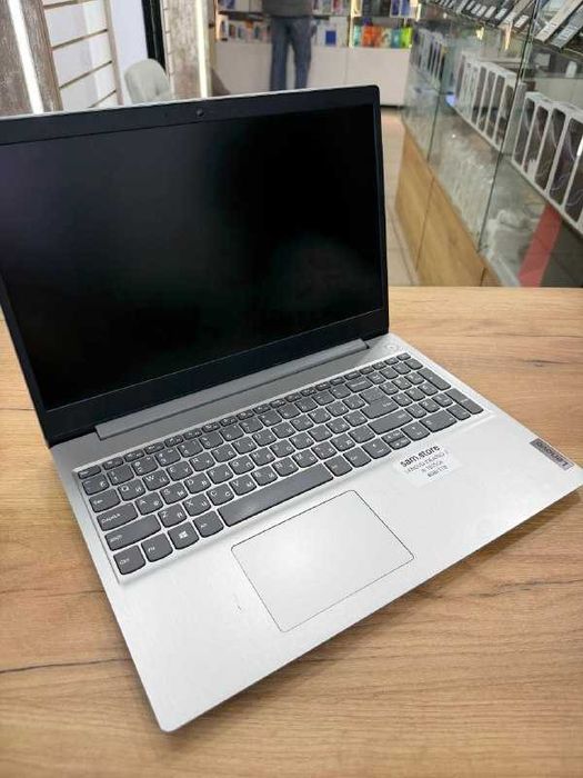 Lenovo IdeaPad 3 — i5-1035G4 / 8GB / 1TB