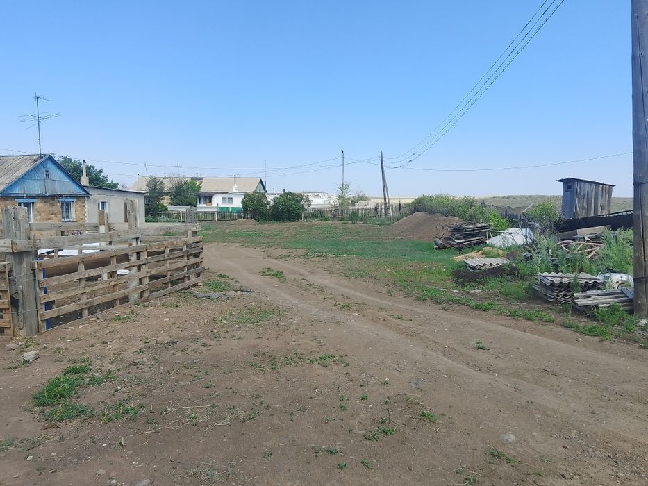 Продам дом в п.Ботакара.