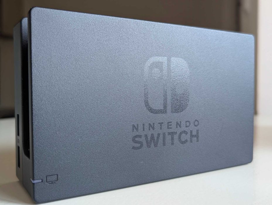 Nintendo Switch+игри+допълнителни Joy-cons