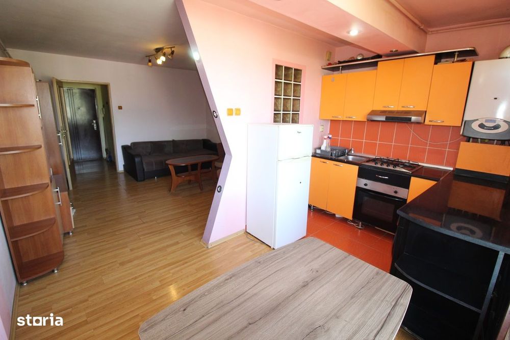 Vând garsonieră în Hunedoara, zona Micro2-Bd Dacia/Supeco, 29mp...