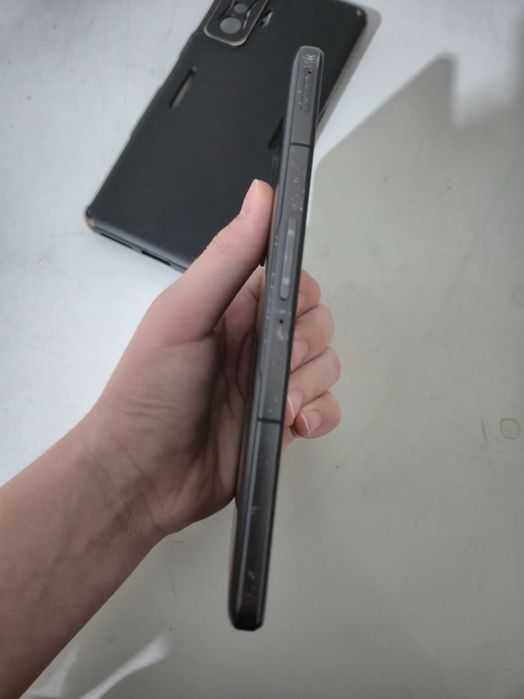 Телефон Poco F4 GT 5G