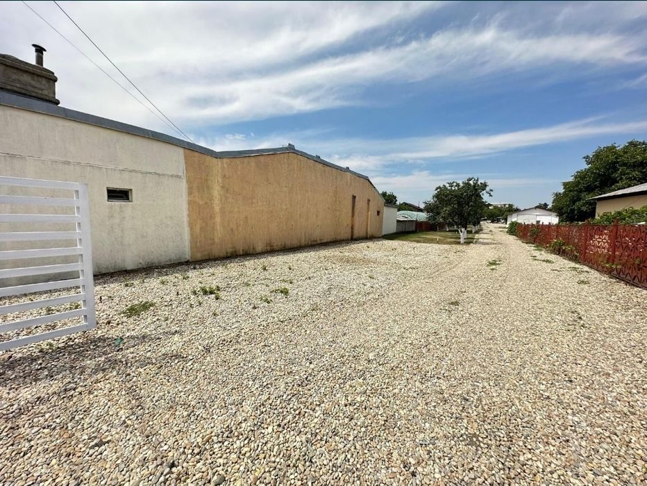 Centura sud proprietar 2garaje 38mp,parcare 50mp 3km dist.de sector 4.