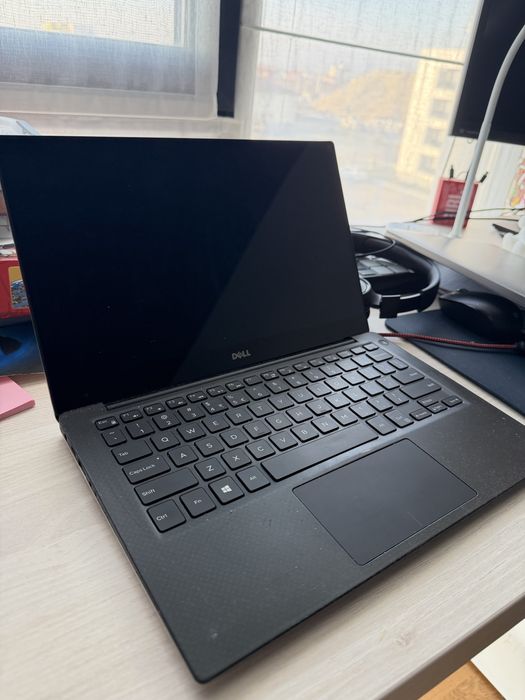 Dell xps 13 touchscreen 9350 - functional, ecran spart, pentru piese