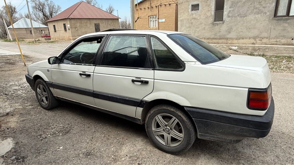 продаю Passat Monza
