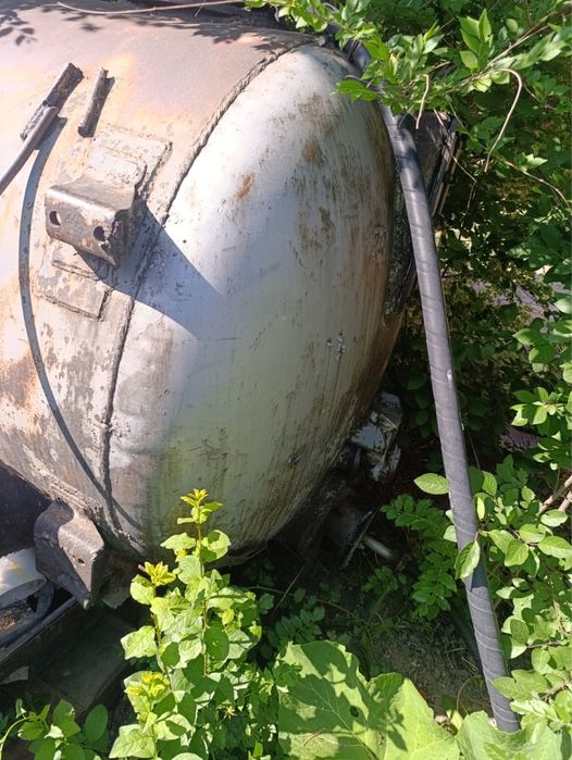 Продам бочку под воду 4 куб