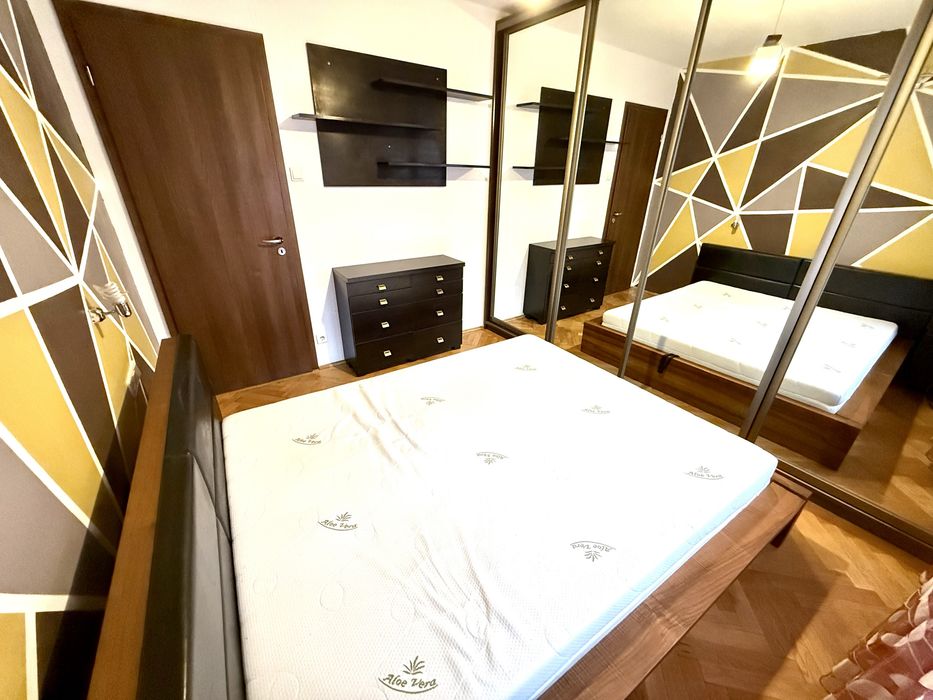 Apartament 3 camere Piața Romană  Mobilat