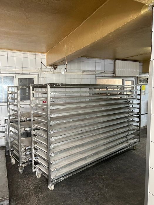 Vând linie completă utilaje brutărie