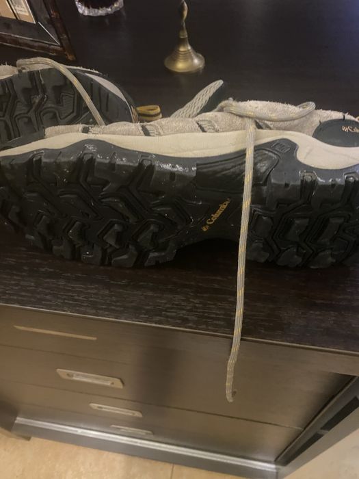 Vind pantofi columbia marimea 44 in stare foarte buna