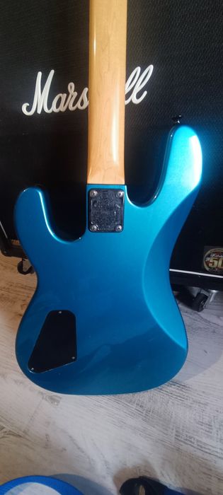 Бас китара Charvel model 2B