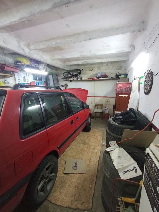 Продам отличный гараж в центре