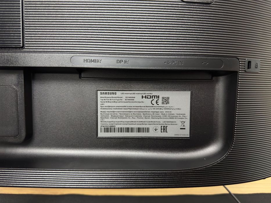 Монитор Samsung 2560x1440