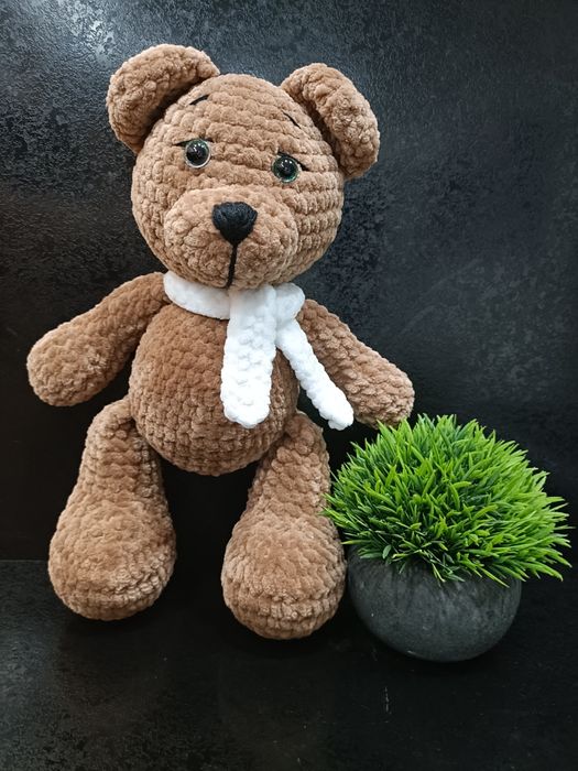 Продам вязанного медведя