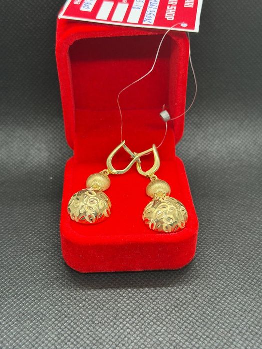 Золотые серьги