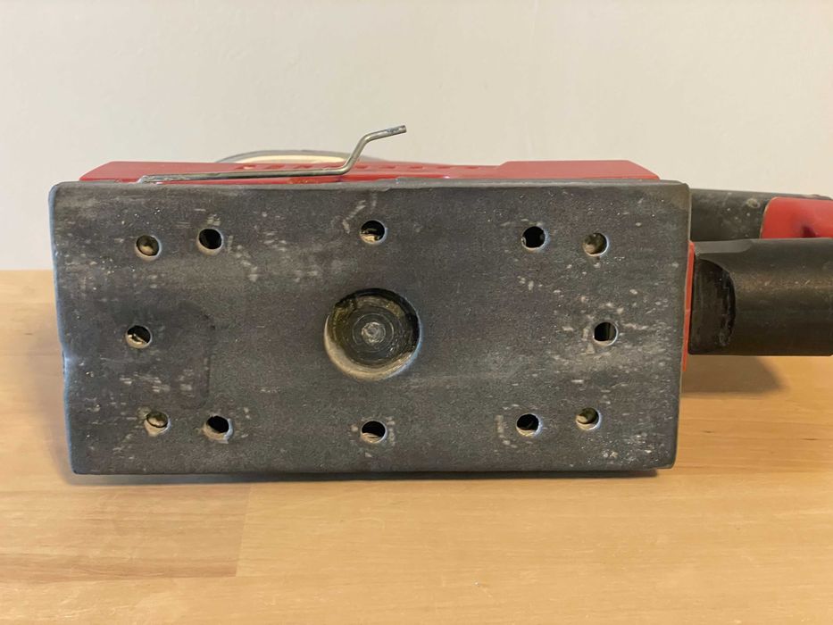 Виброшлайф Raider RD-SA18 150W, шкурка 90x187 мм