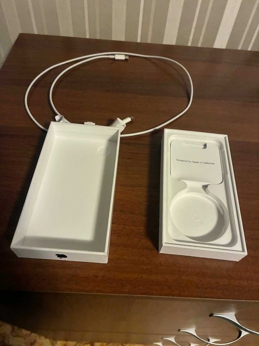 iPhone SE 3 128GB – Много добро състояние, батерия 88%