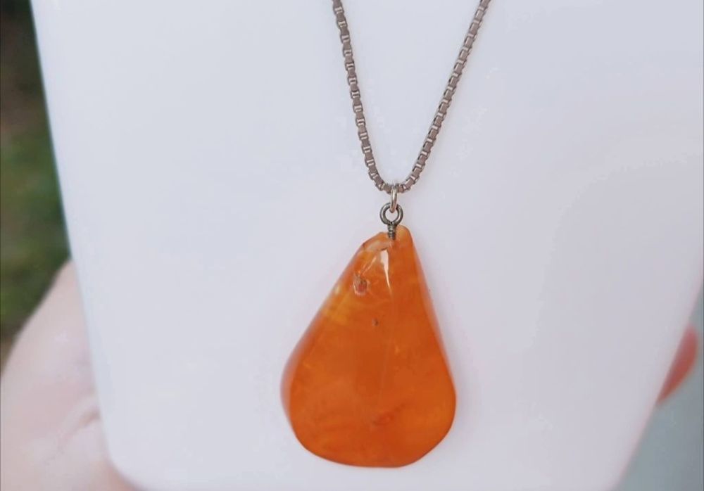 Vechi lanț de argint 800 cu pandantiv chihlimbar, copii