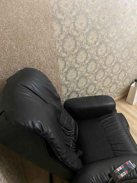 Продам массажное кресло