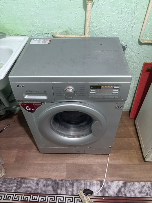 Стралный машинаа