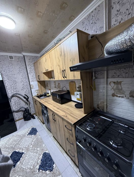 1 хоналик 2-кават янги гиштлик домдан квартира сотилади.