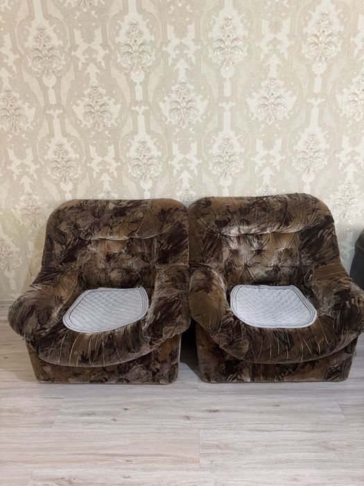 Продам 2 кресла!