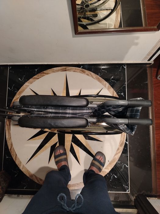 Cărucior pentru handicapați,sau persoane în vârstă