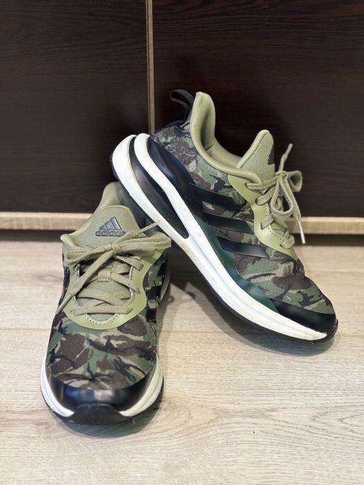 Оригинални маратонки неразличими от нови adidas и puma