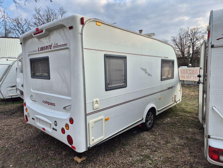 Rulota in stare foarte bună, complet echipata