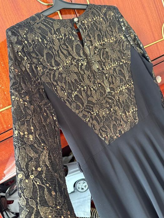 Вечернее платье .