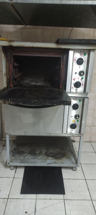 Продаю духовой шкаф