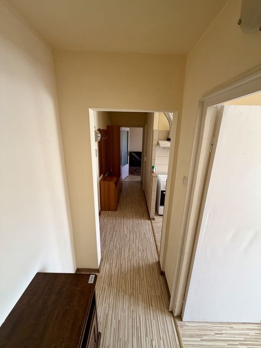 Închiriez apartament 2 camere, decomandat Dambu (zona Darina, scoala)