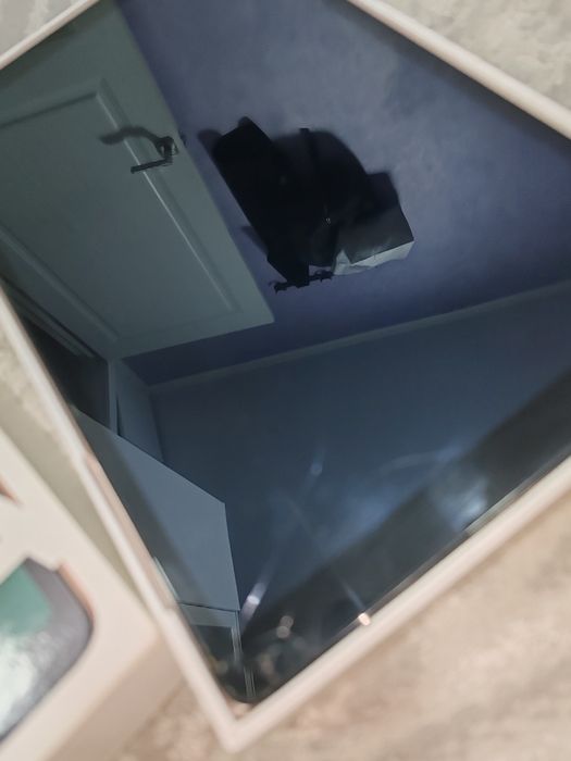 Продам два плашета samsung Tab. A!