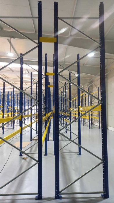 Rafturi metalice industriale pentru depozit/paleti